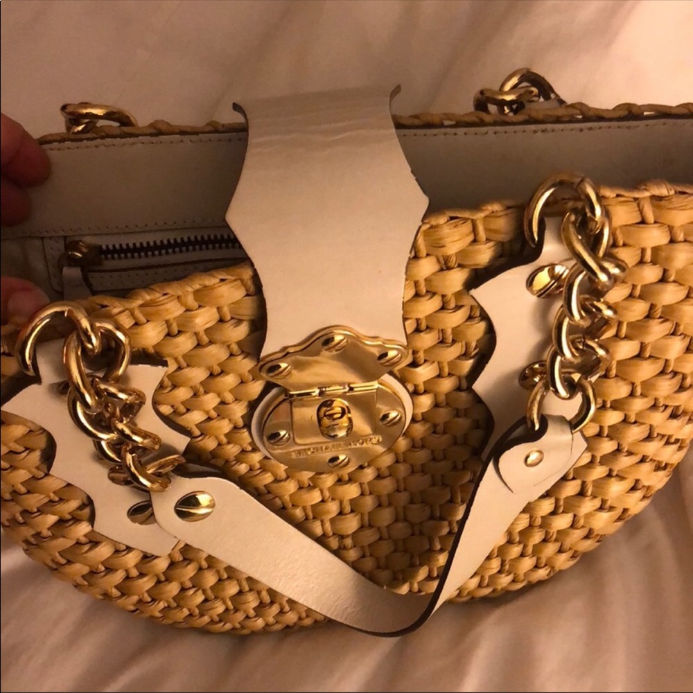 ๐ Used Michael Kors Basket Bag! ๐ - Picture 2 of 8